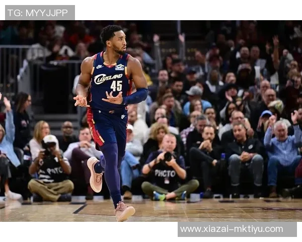 热火背靠背挑战太阳维金斯出战鲍威尔大概率出场小米切尔因伤缺阵